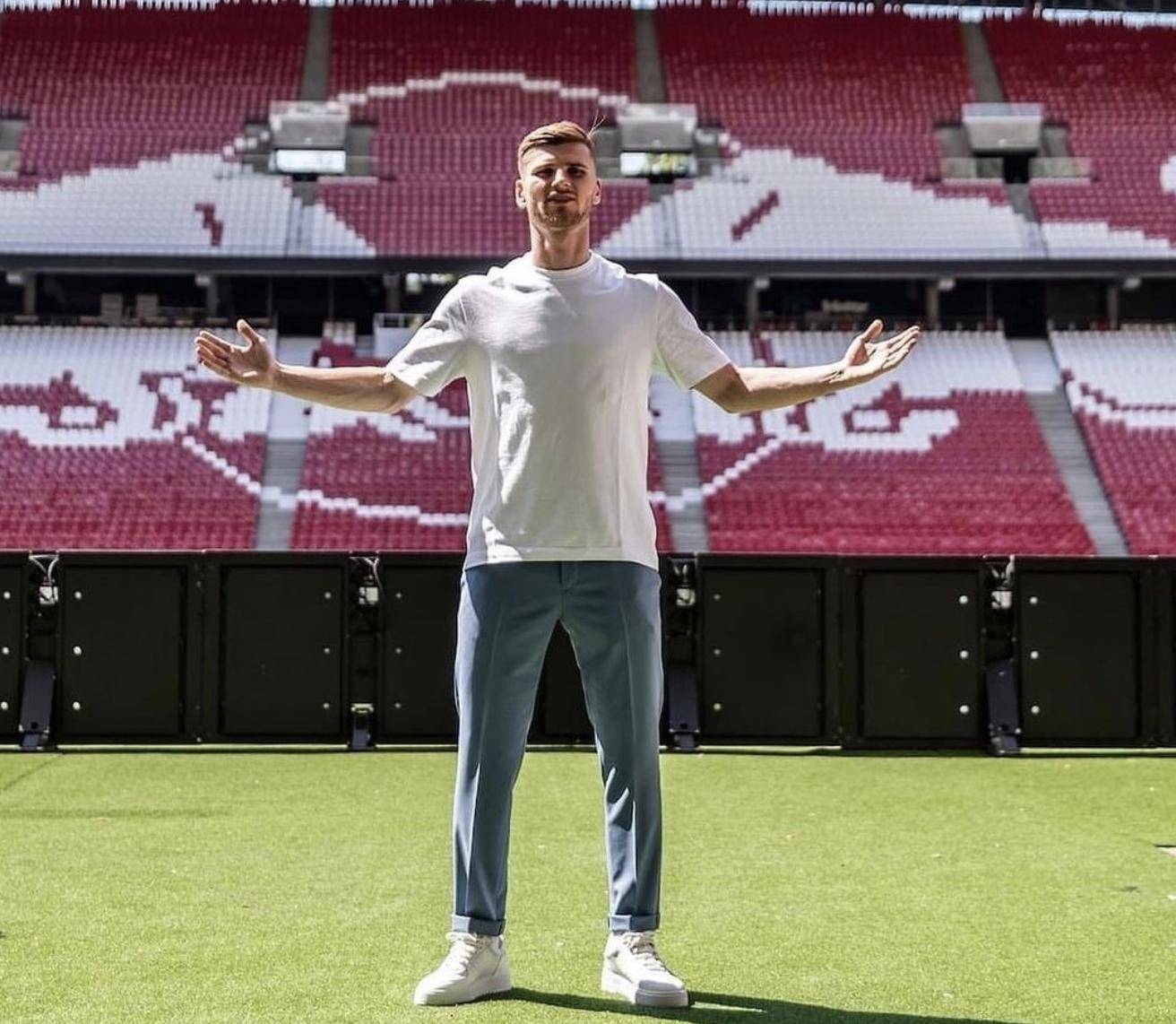 金年会下载-集结日切尔西伤情更新——德国杯节点到来，引发热议，身体对抗强度拉满(切尔西球衣胸前的3)